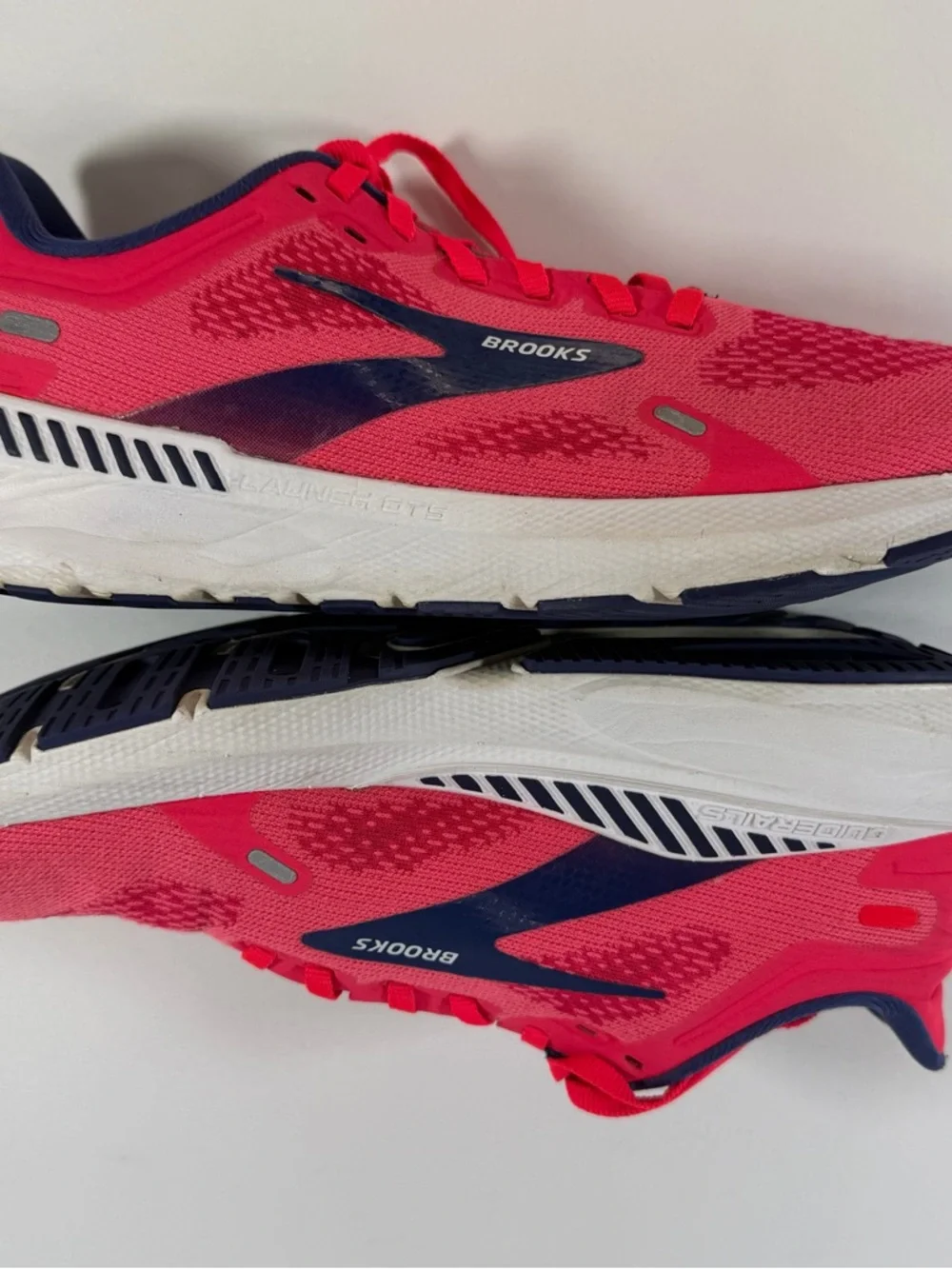 Brooks Launched GTS 9 Running Shoes Size 8.5 Women’s - Picture 10 of 13